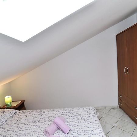 Apartments Luni II Baška Eksteriør bilde