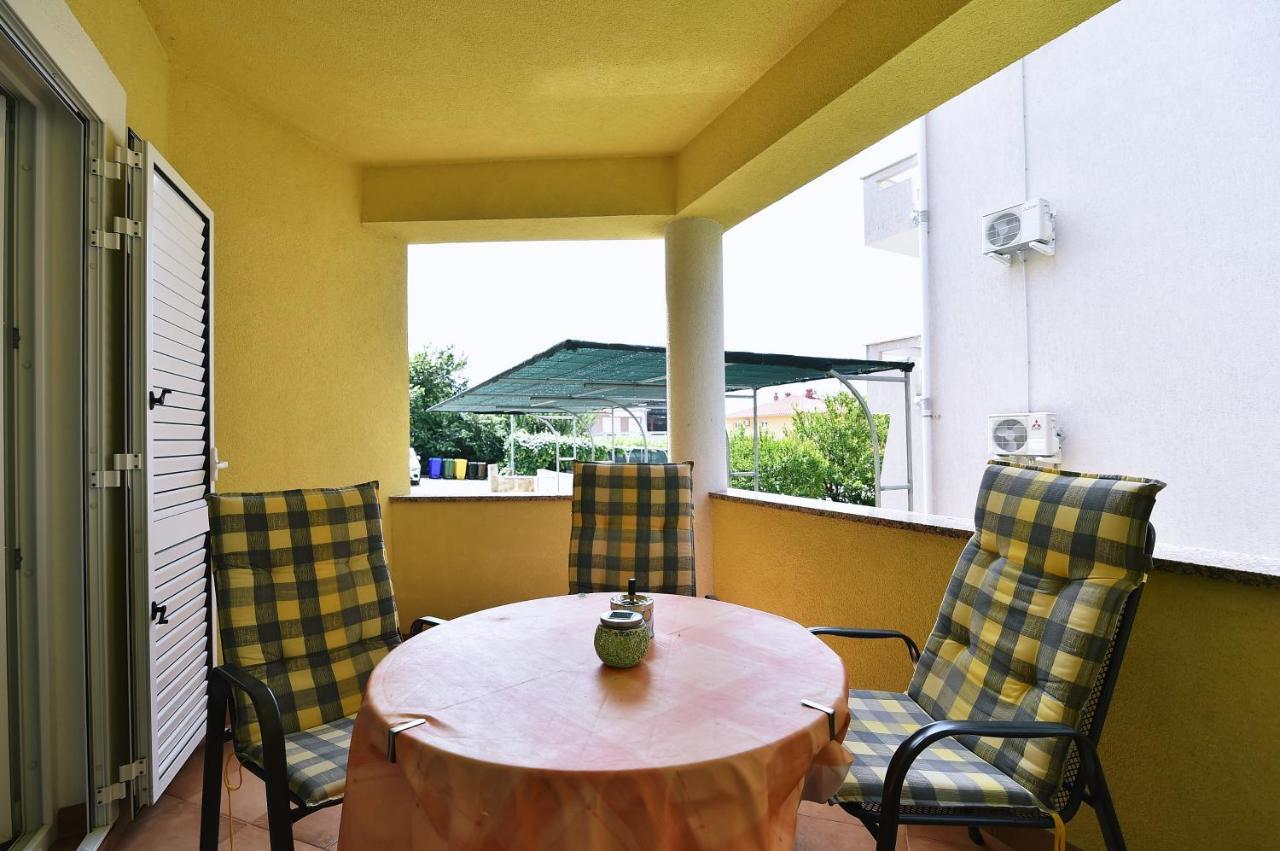 Apartments Luni II Baška Eksteriør bilde